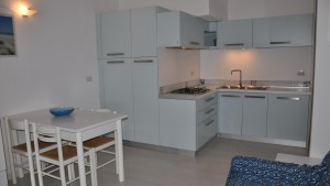 Residence San Teodoro 1. Cucina appartamento bilocale